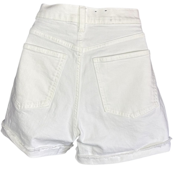 GAP women’s 4” short high rise white denim sz 27/4R preloved - Picture 7 of 8